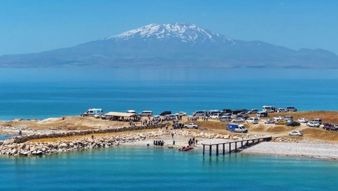 Tuşba’da göle giren 2 kardeş hayatını kaybetti