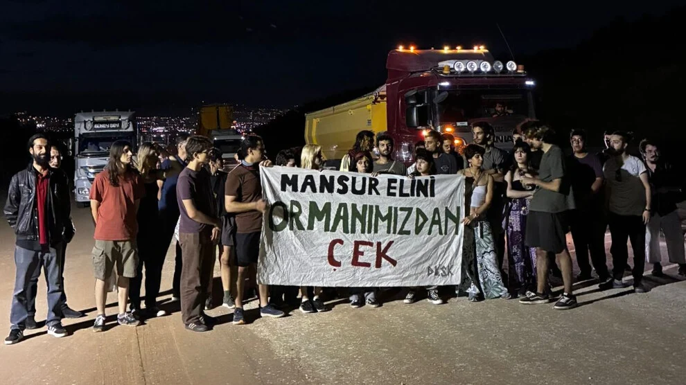 ‘Mesele ulaşım değil, rant’ | ODTÜ Ormanı’ndaki yol projesine karşı öğrenciler nöbette