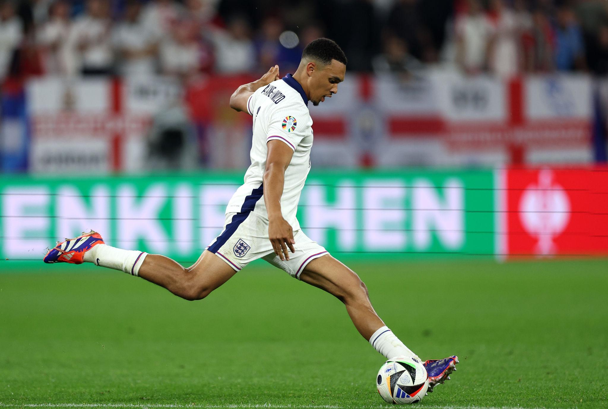 İngiltere’nin UEFA Uluslar Ligi kadrosu açıklandı: Palmer ve Alexander-Arnold geri döndü