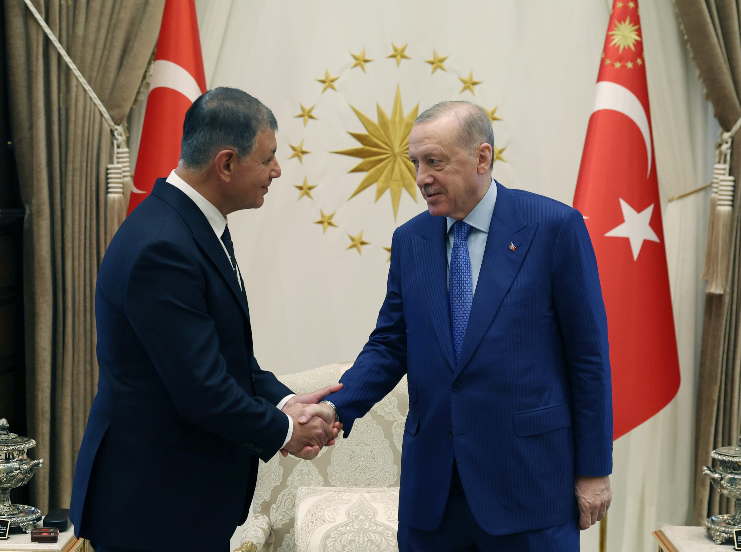 İzmir Büyükşehir Belediye Başkanı Cemil Tugay ile Erdoğan bir araya geldi