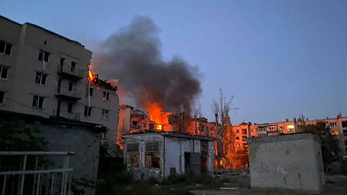 Rusya, Ukrayna’nın Donetsk bölgesini vurdu