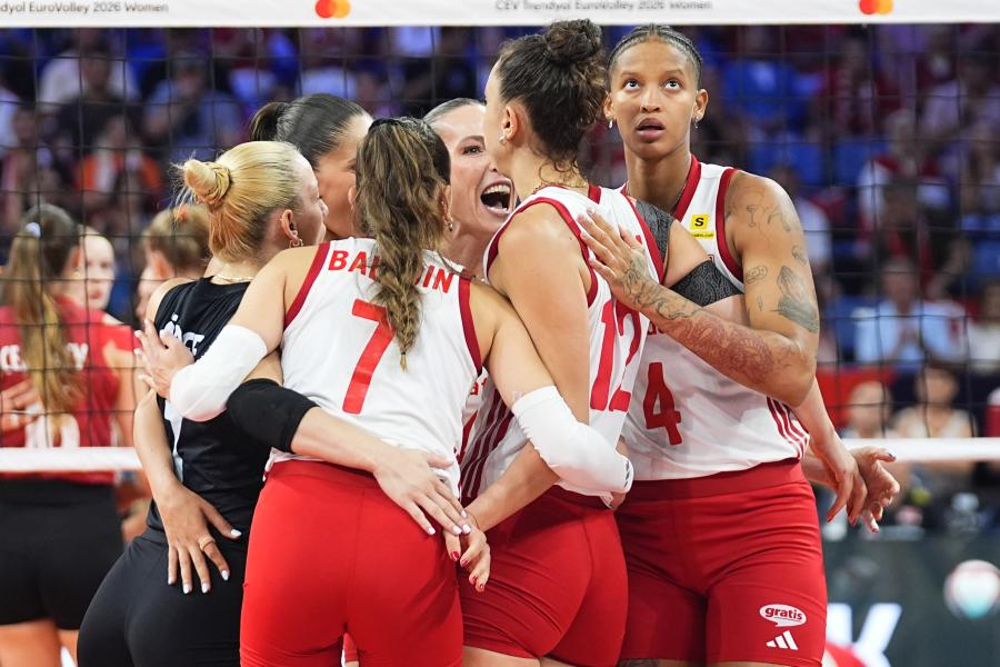 Kadınlar Avrupa Voleybol Şampiyonası: Almanya’yı 3-1 yenen Türkiye yarı finale çıktı