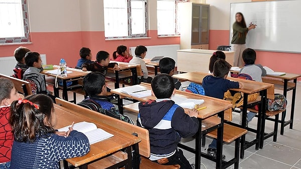 Yeni eğitim öğretim yılı başlıyor: Her beş öğrenciden biri okula aç gidiyor