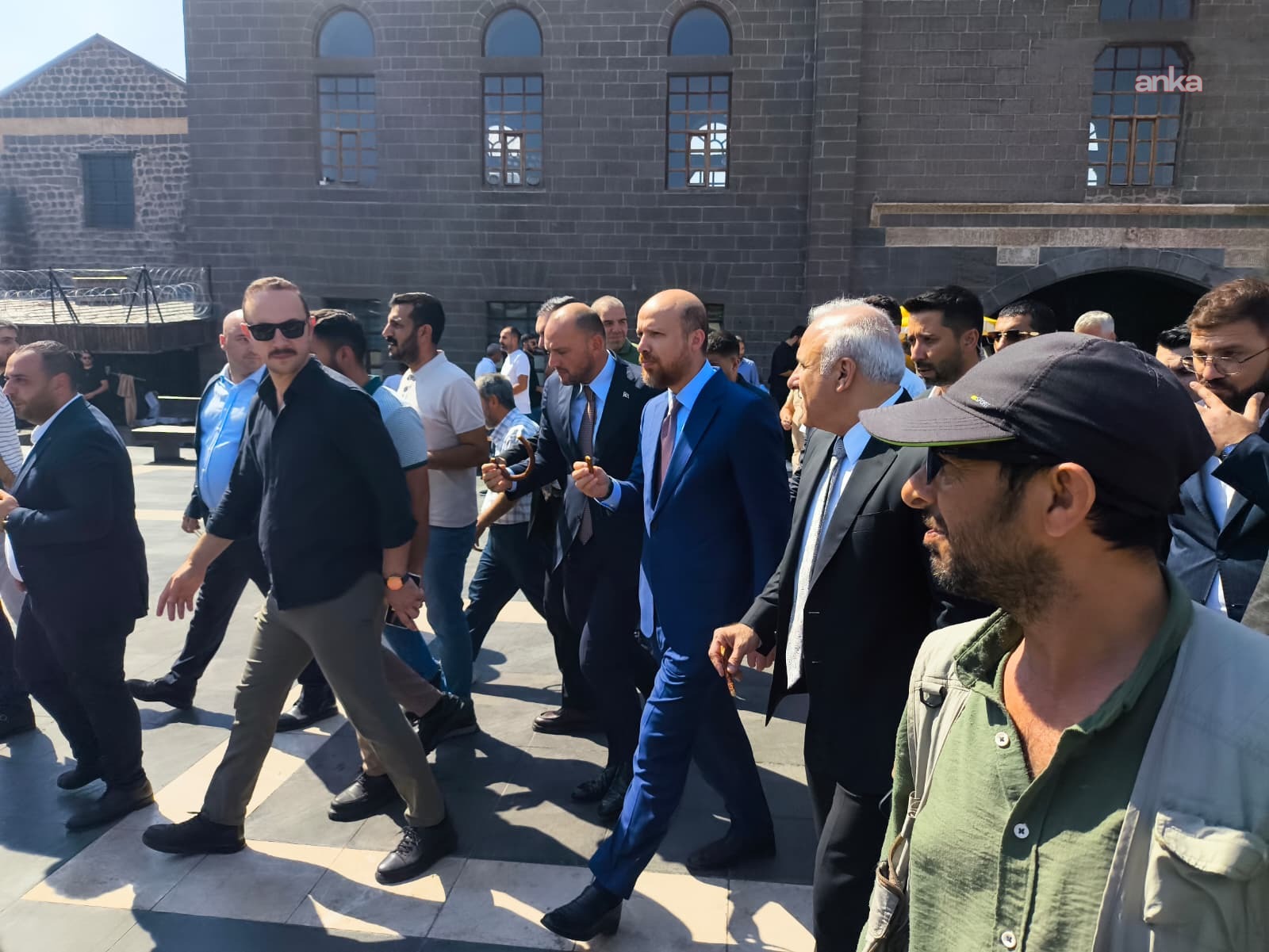 Bilal Erdoğan’dan Diyarbakır’da çözüm süreci mesajı: Herkesin elini taşın altına koyması lazım