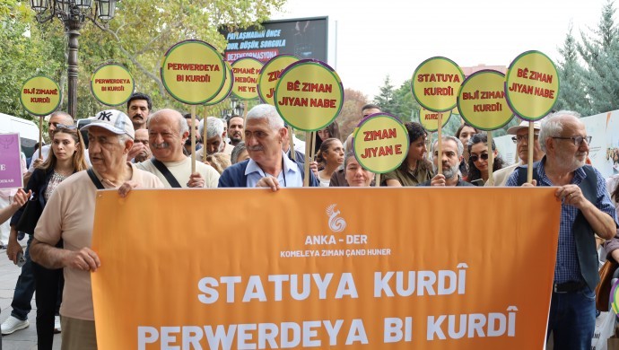 ANKA-DER’den MEB önünde anadilinde eğitim çağrısı: Kürtçe için eşit statü talebi