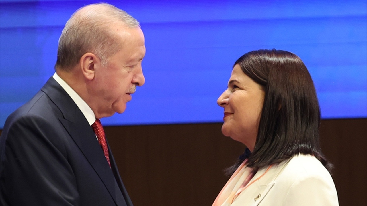 AK Parti’ye geçen Foça Belediye Başkanı: ‘Önceliğim hizmet üretmek’