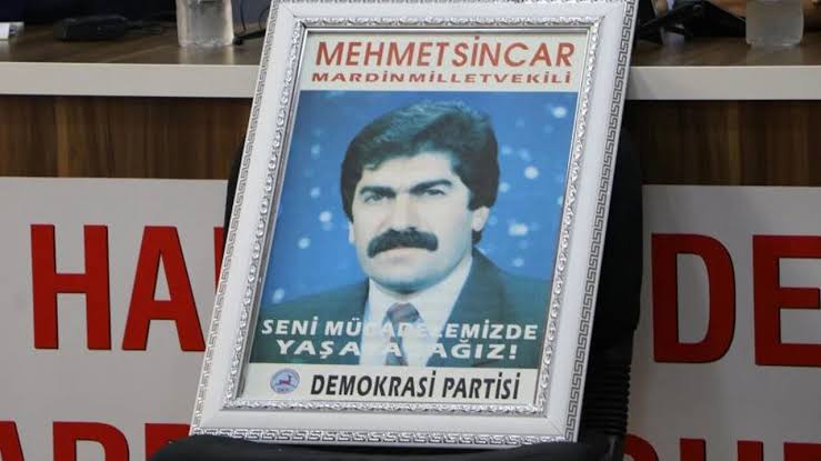 DEM Parti Mehmet Sincar ve Metin Özdemir’i andı: ‘Siyasi cinayetlerin örtüsü kaldırılmadan gerçek bir yüzleşme mümkün değil’