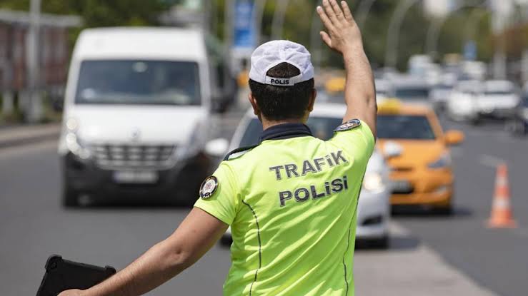 Yarın İstanbul’da bazı yollar trafiğe kapatılacak