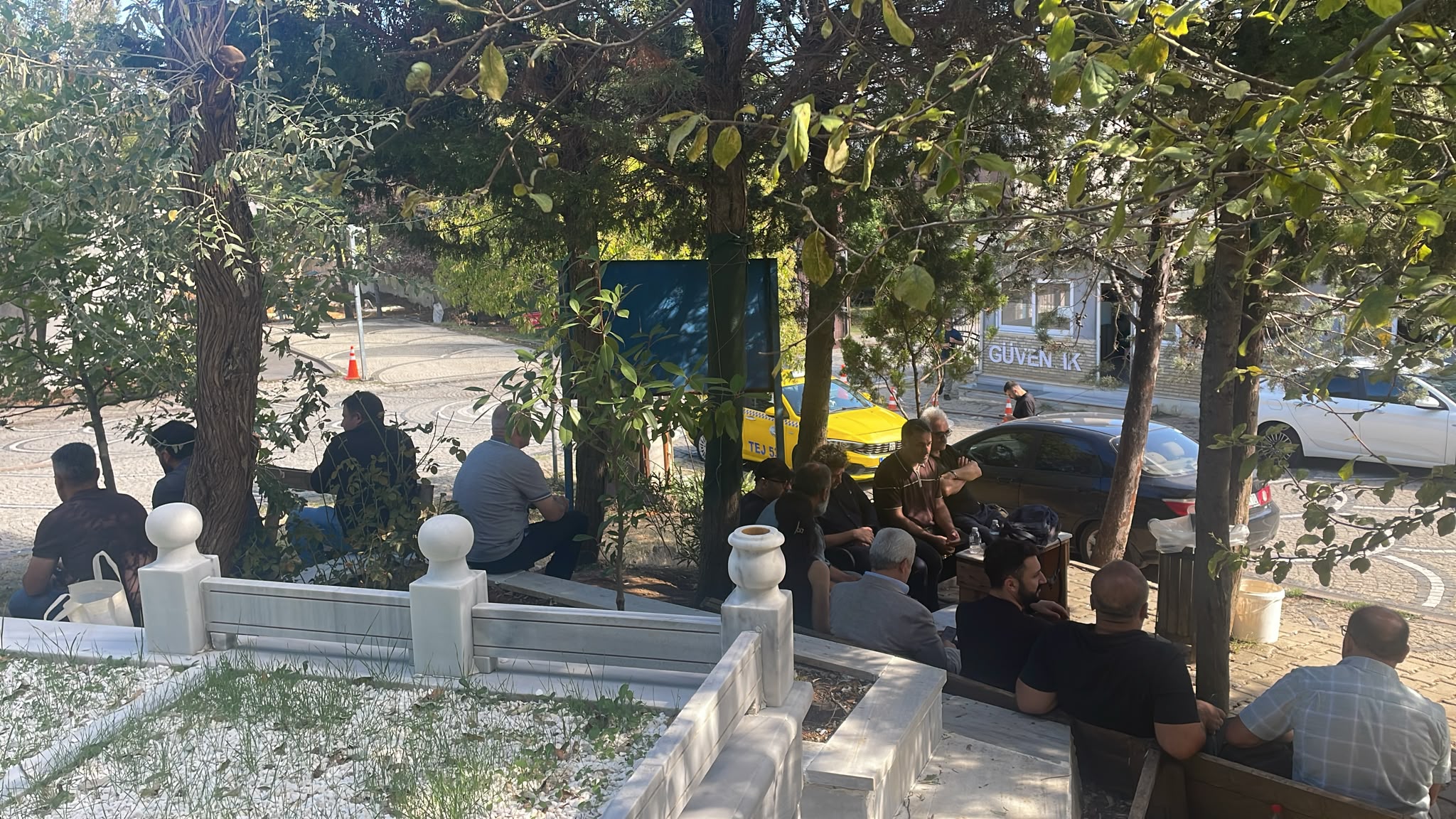 Kilyos’ta kaldırıma defnedilen 2 PKK’linin kimliği belirlendi