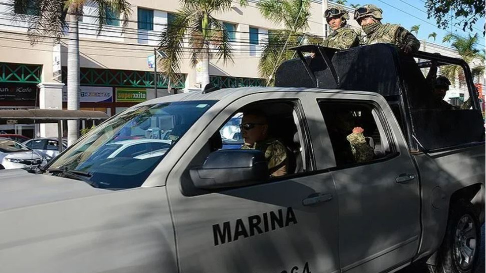 Meksika’da polis karakoluna bombalı saldırı: 10 yaralı