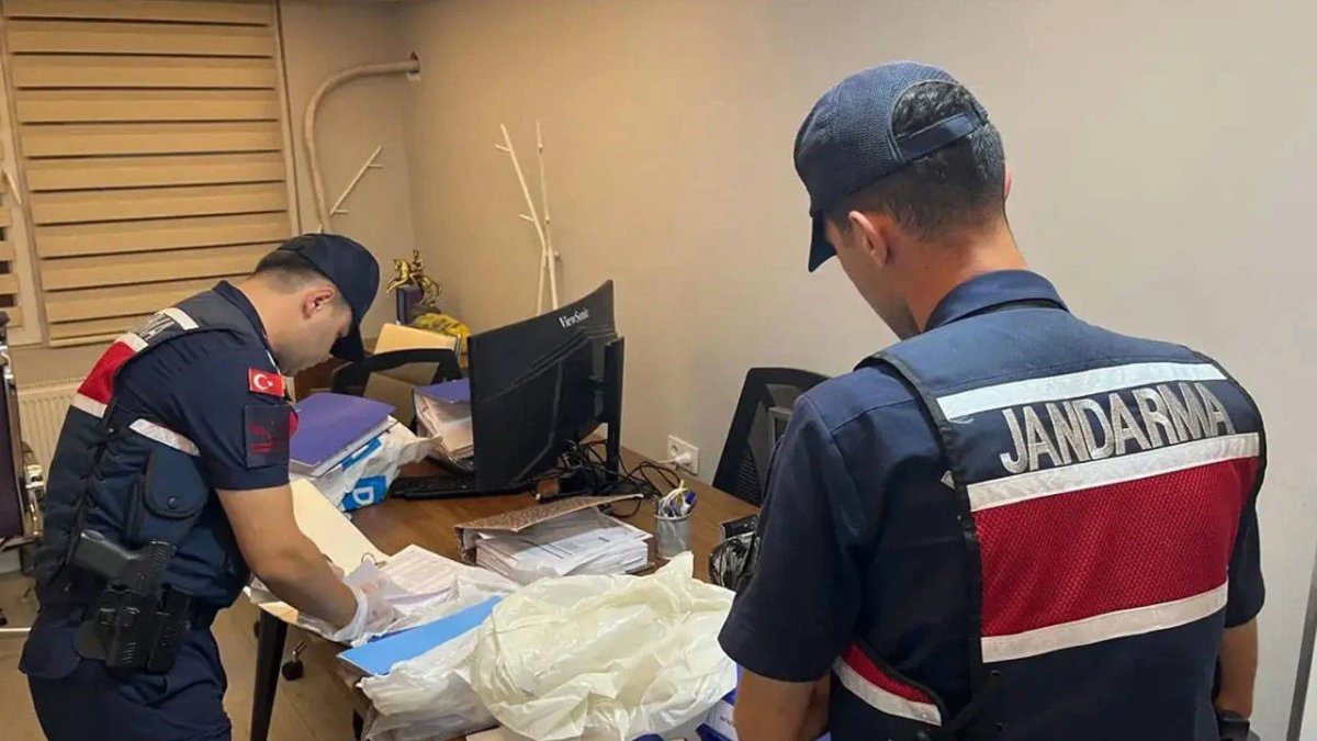 MİT’ten yazılım şirketine operasyon: 5 gözaltı