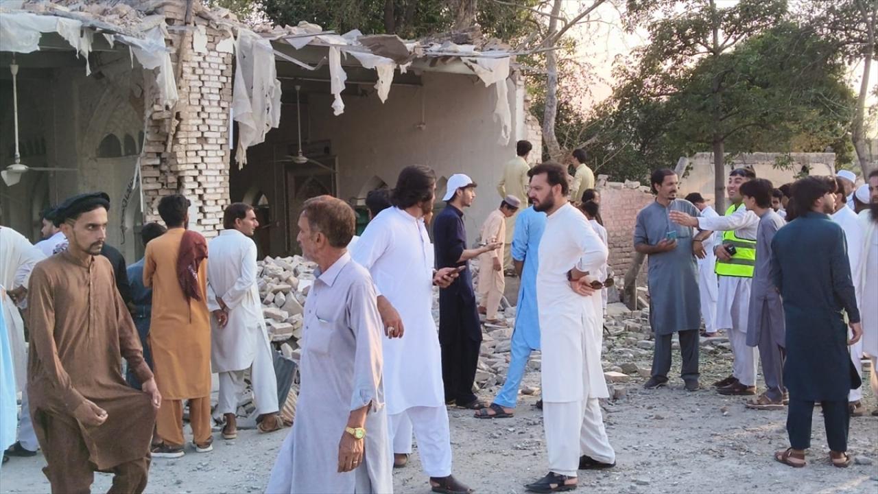 Pakistan’da camiye intihar saldırısı: En az 21 ölü, 80 yaralı