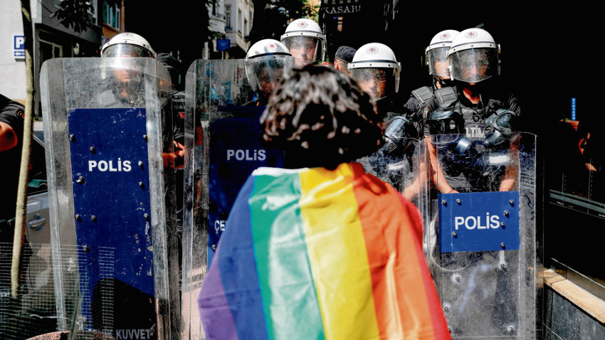 LGBTİ+’lara yönelik operasyonlarda 4 gün: En az 61 tutuklama, İstanbul’da 106 kişi adliyeye sevk edilecek