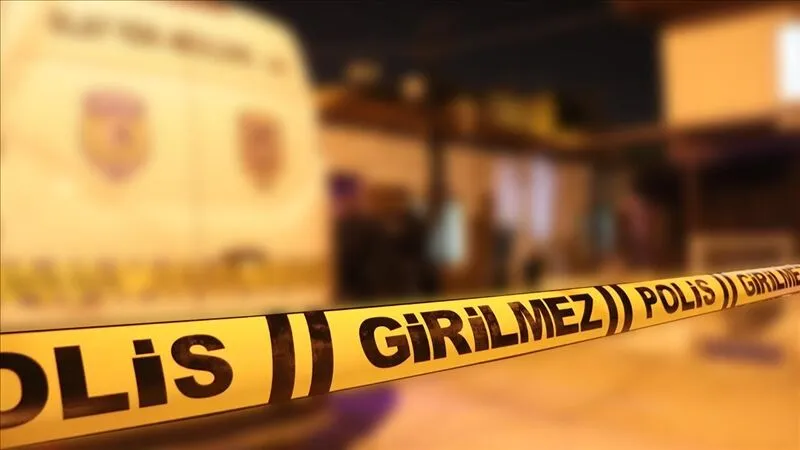 Adana’da polise el bombası ve tabancayla direnen firari hükümlü gözaltına alındı