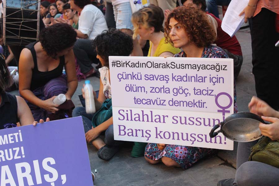 Suriye’de kadınlar için savaş bitmiyor: 8 ayda 118 kadın yaşamını yitirdi