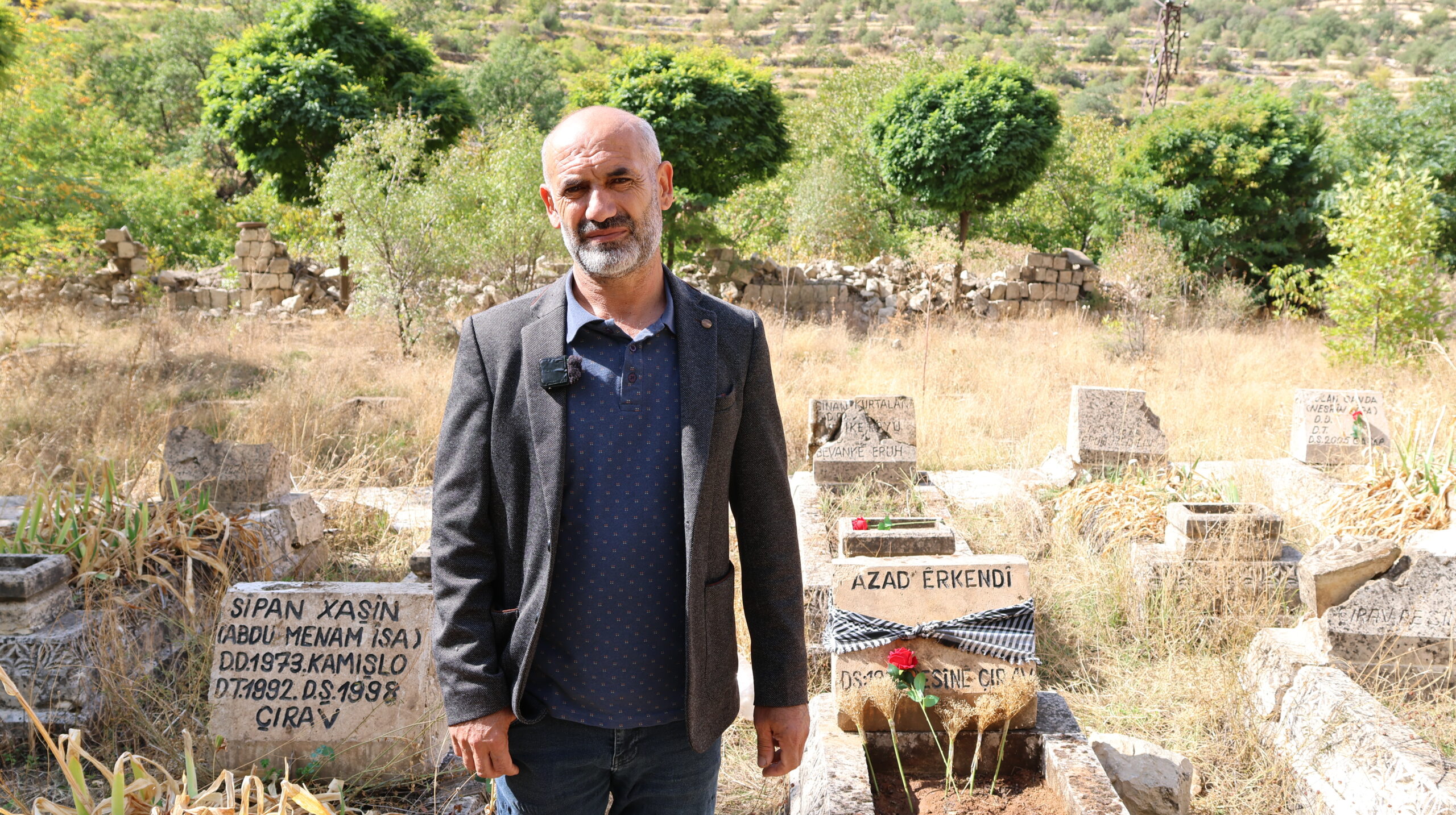 29 yıl sonra kardeşinin mezarını buldu: ‘Barışın inşası bu mezarlıkların inşa edilmesi ile başlatılmalı’