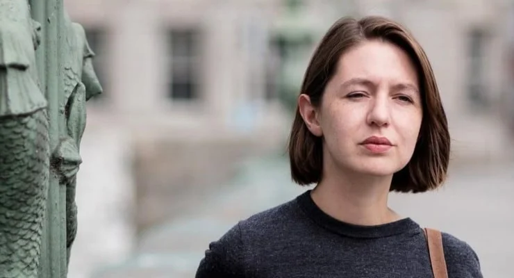 Sanatçılardan Sally Rooney’e destek: ‘O bir yazar, terörist değil’