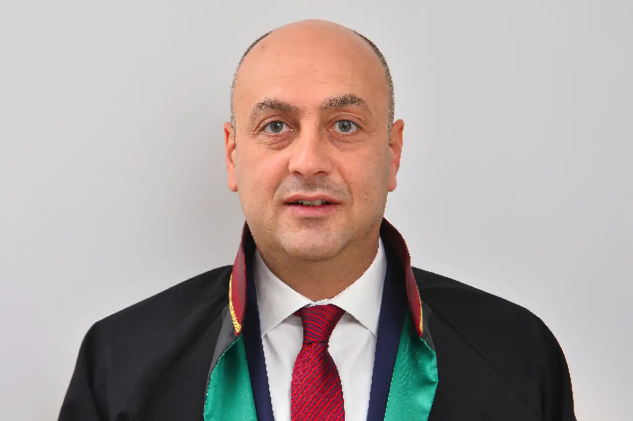 ‘Bakanlık hakim ve savcılıkta bize ayrıcalık tanıdı’ diyen Ankara 2 No’lu Baro başkanı adaylıktan çekildi