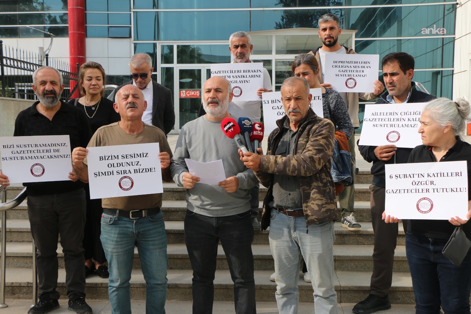 Adalet Peşinde Aileleri’nden gazetecilere destek açıklaması