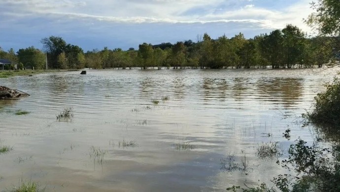 Kocaeli’de tarım arazileri ve yollar su altında kaldı