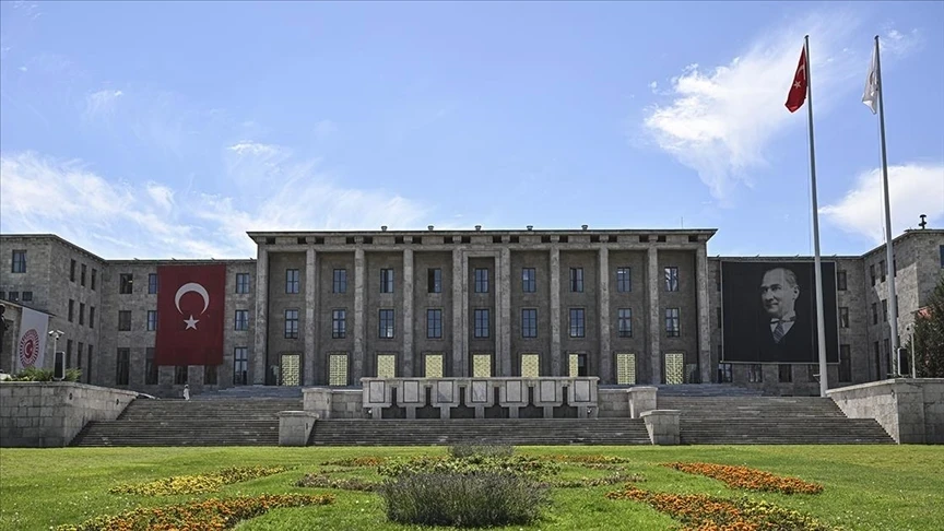🔴TBMM’de yeni yasama yılı bugün başlıyor: Hangi mesajlar verildi, siyasiler ne söyledi?