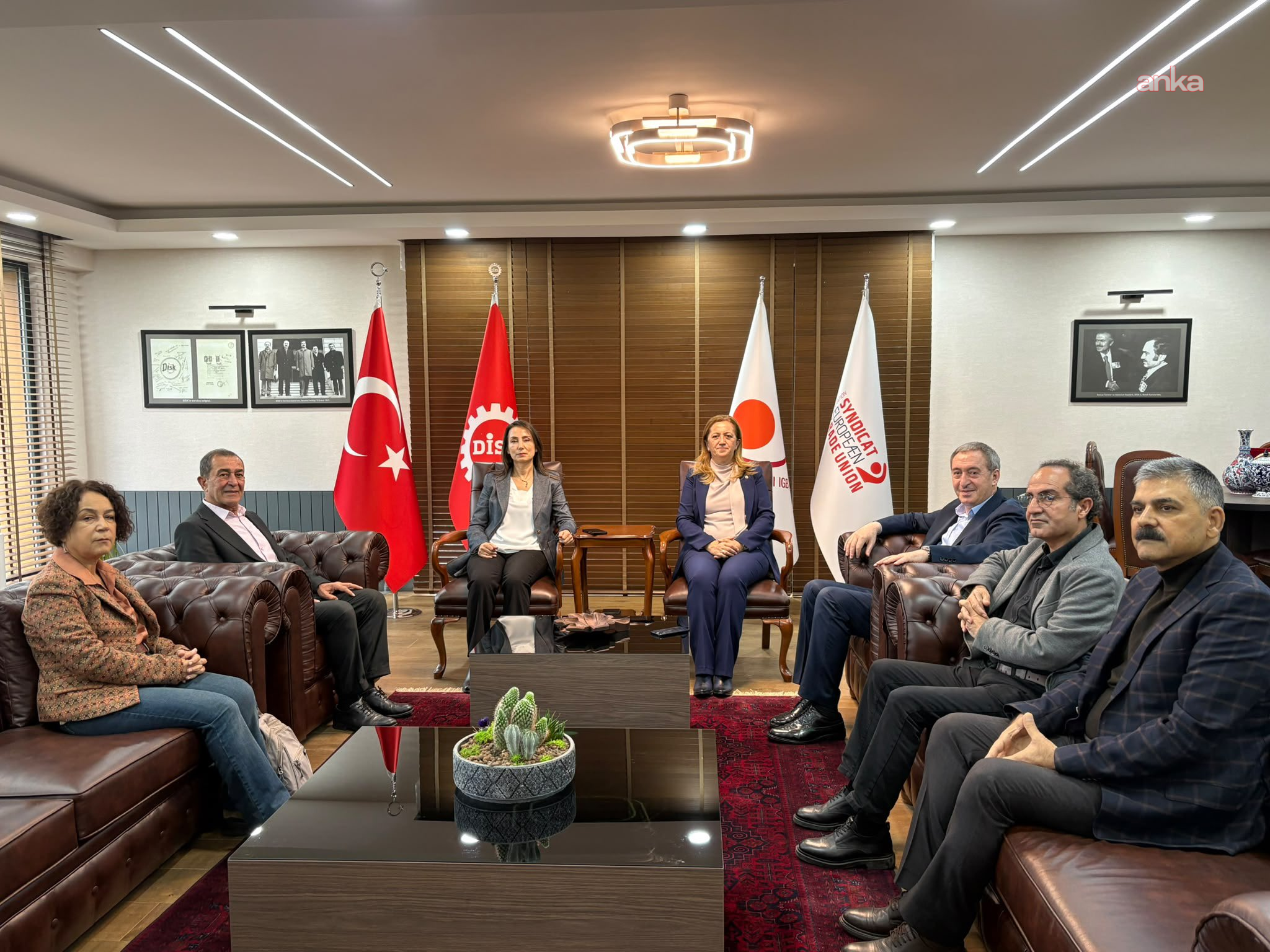 DEM Parti’den DİSK Genel Merkezi’ne ziyaret