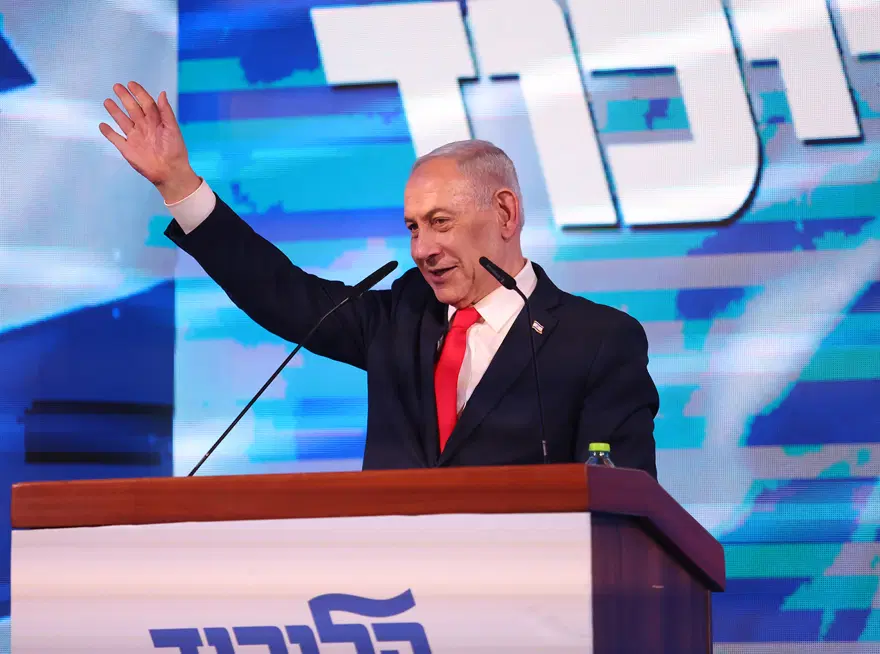 Netanyahu tahminleri tutmadı: Siyasi ‘hayatta kalma’ ustası koltuğu garantiledi mi?