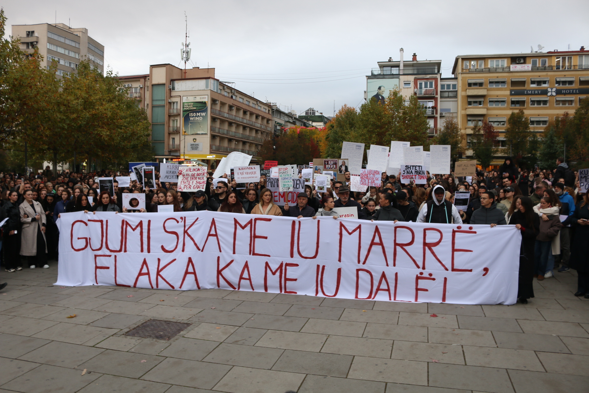 Kosova kadın cinayetlerine karşı ayakta: ‘Ulusal acil durum’ talebi
