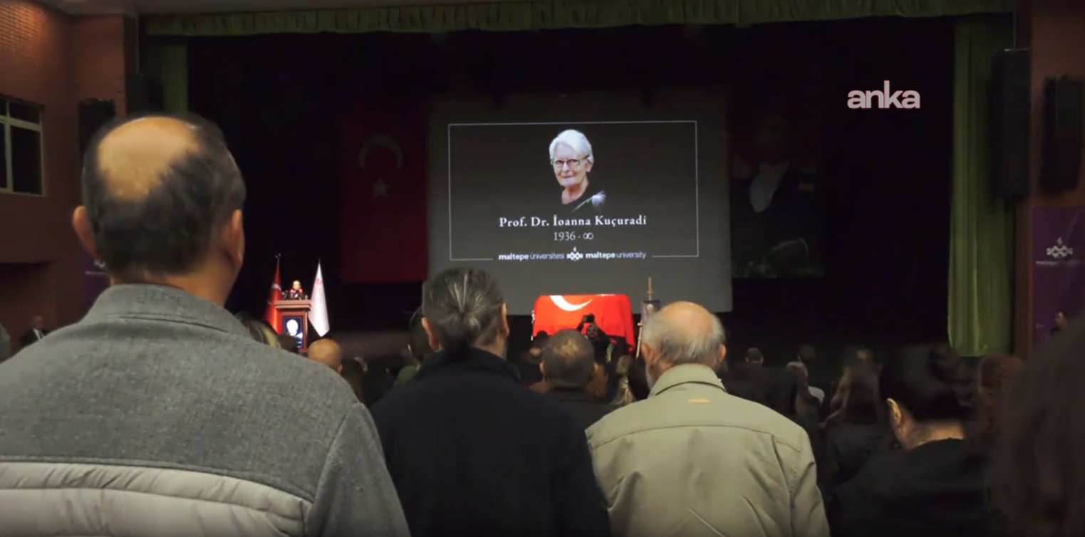 İoanna Kuçuradi son yolculuğuna uğurlanıyor