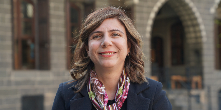 Serra Bucak: ‘Kentsel dönüşümde belediyenin yetkilerinin artırılması için girişimlerimiz var’