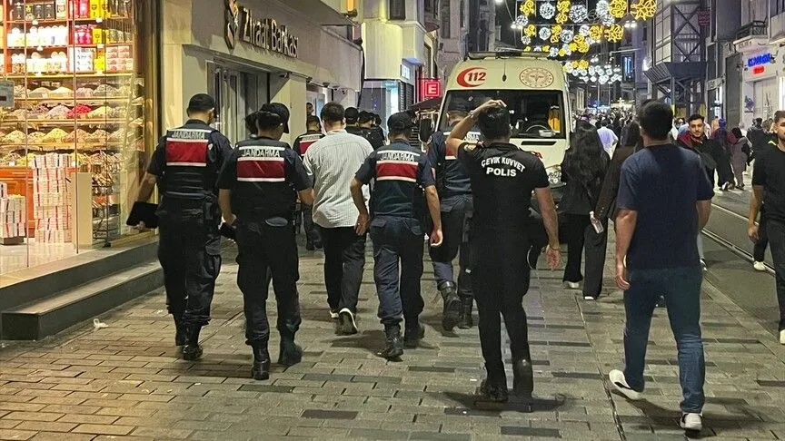 106 örgütten ‘Ailem Güvende’ operasyonunda gözaltına alınan LGBTİ+’lar için çağrı: Arkadaşlarımızı derhal serbest bırakın