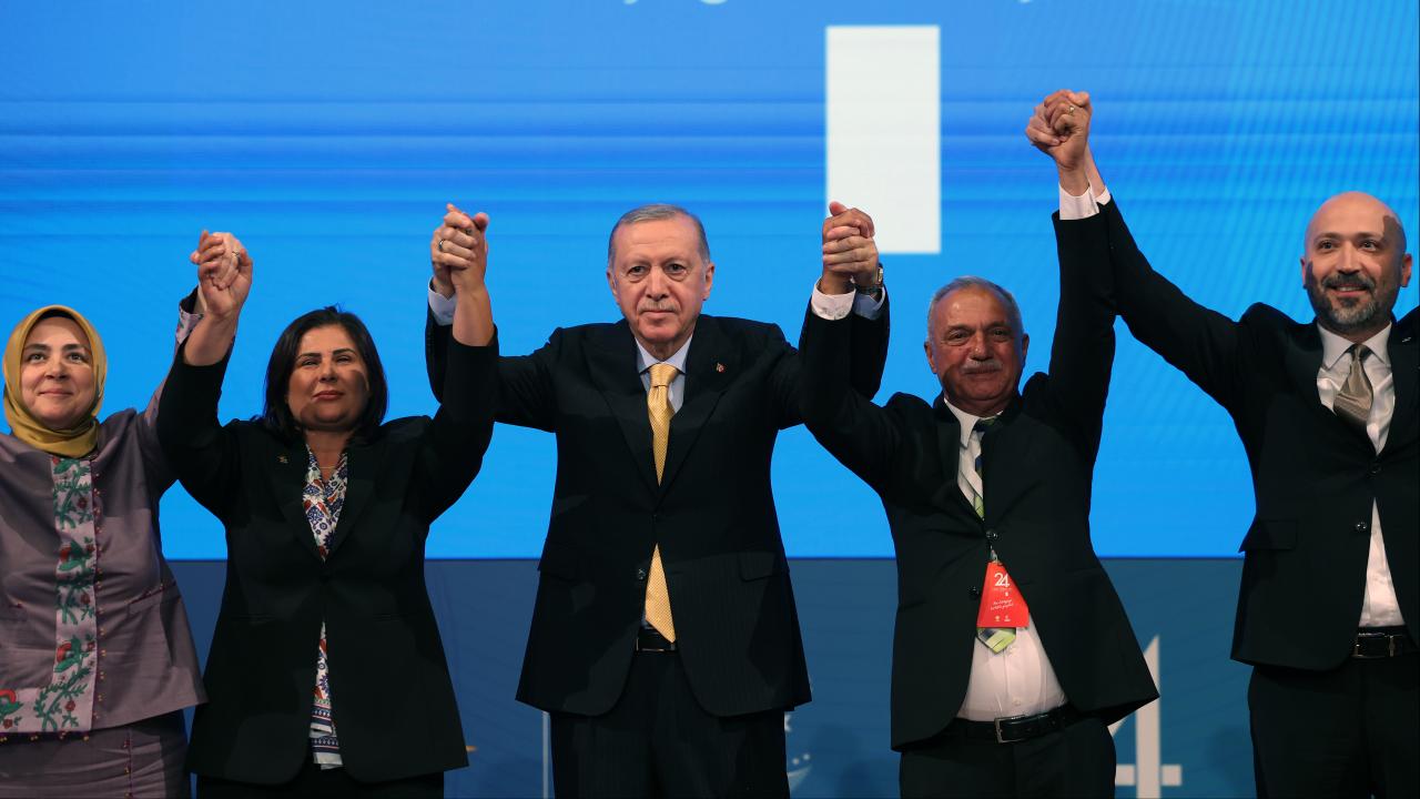 2024’ten 2026’ya 37 belediye başkanı CHP’den AK Parti’ye geçti