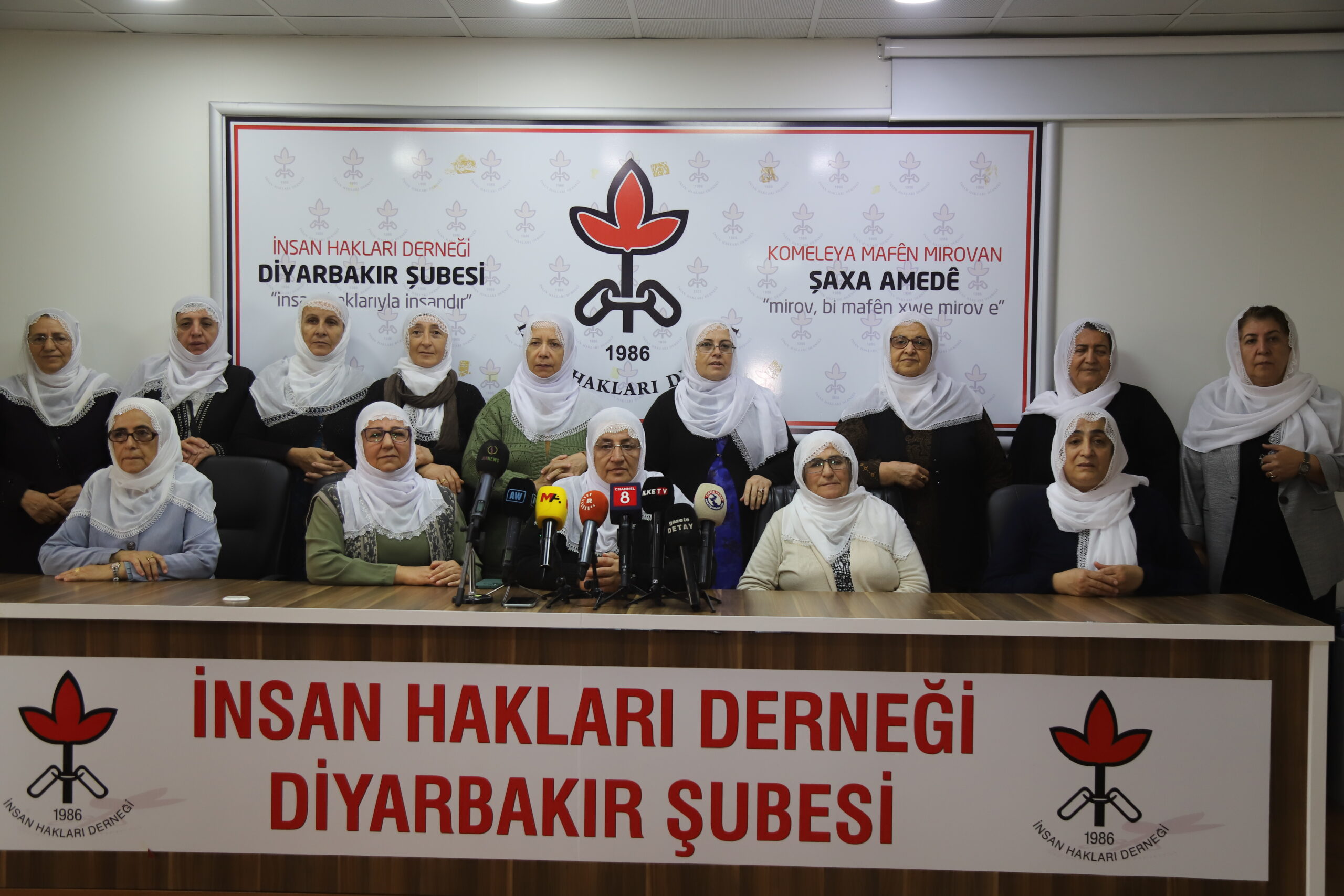 Barış Anneleri ‘Barış Nöbeti’ için Ankara’ya gidiyor