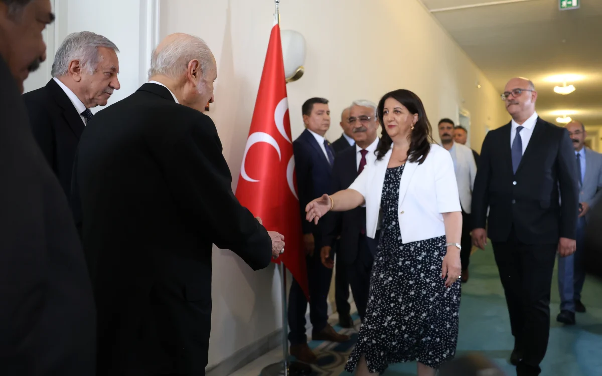 İmralı Heyeti üyeleri Devlet Bahçeli ile görüştü