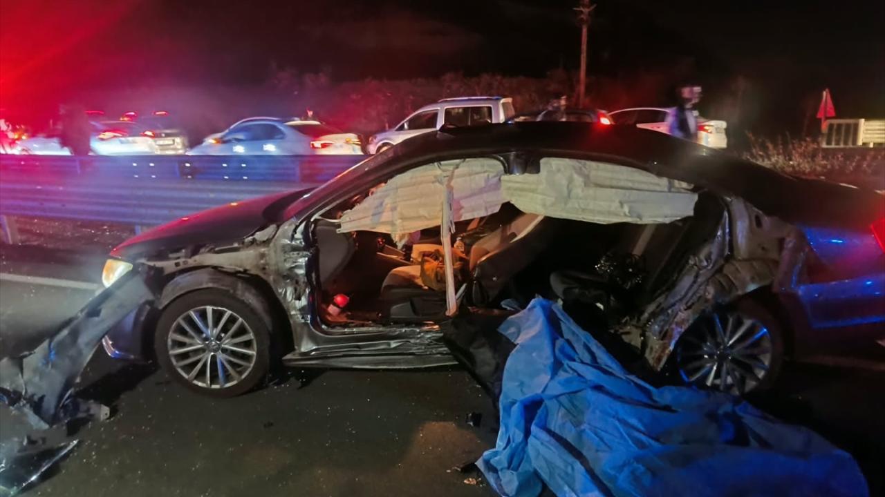 Bingöl’de otomobil bariyere çarptı: 2 kişi hayatını kaybetti