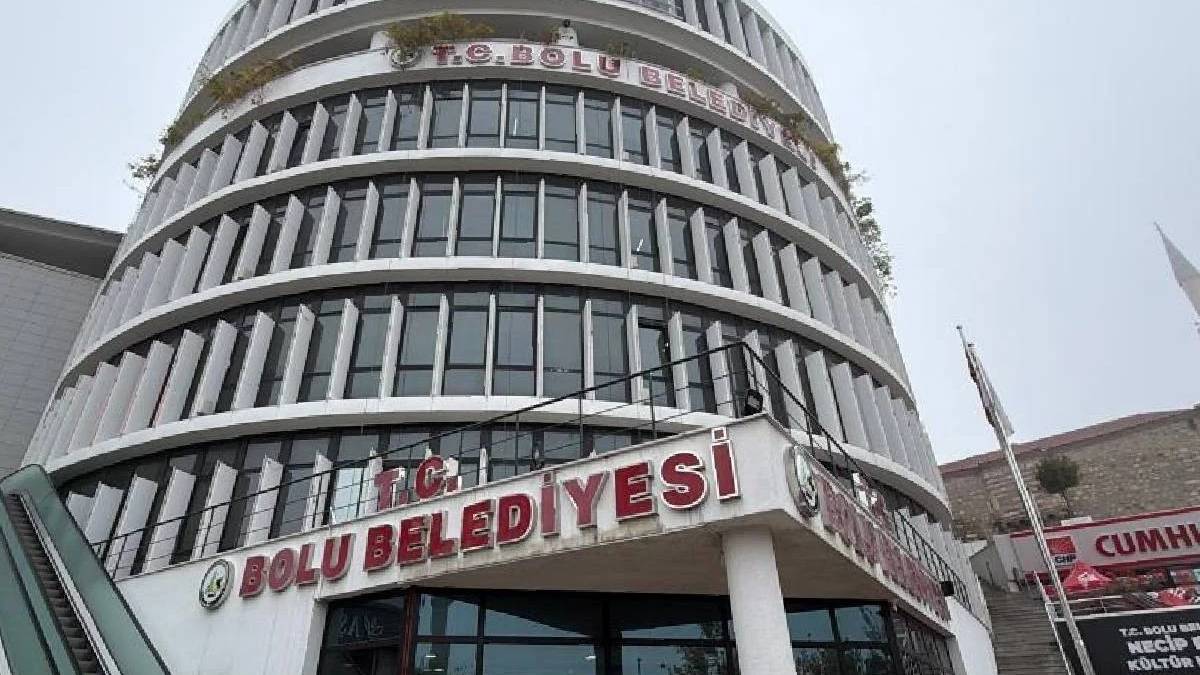 Bolu Belediyesi’ne operasyon: Belediye Başkan Yardımcısı dahil dört kişi gözaltında