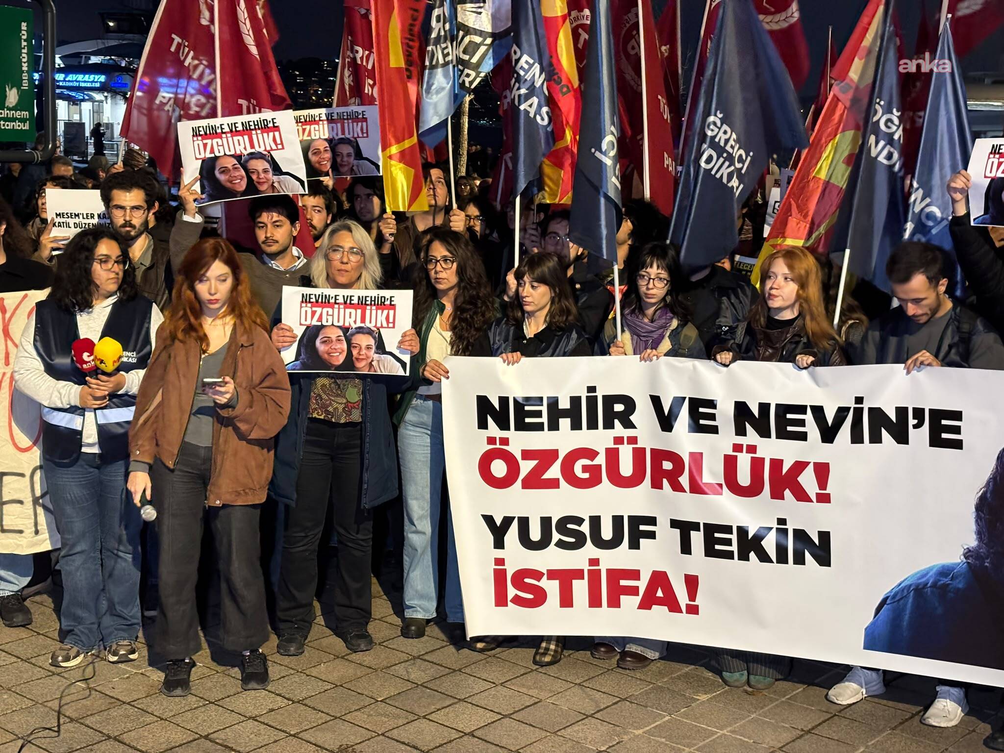 Tutuklanan Nehir Dizdar ve Nevin Tekin için eylem yapan 4 öğrenci gözaltına alındı