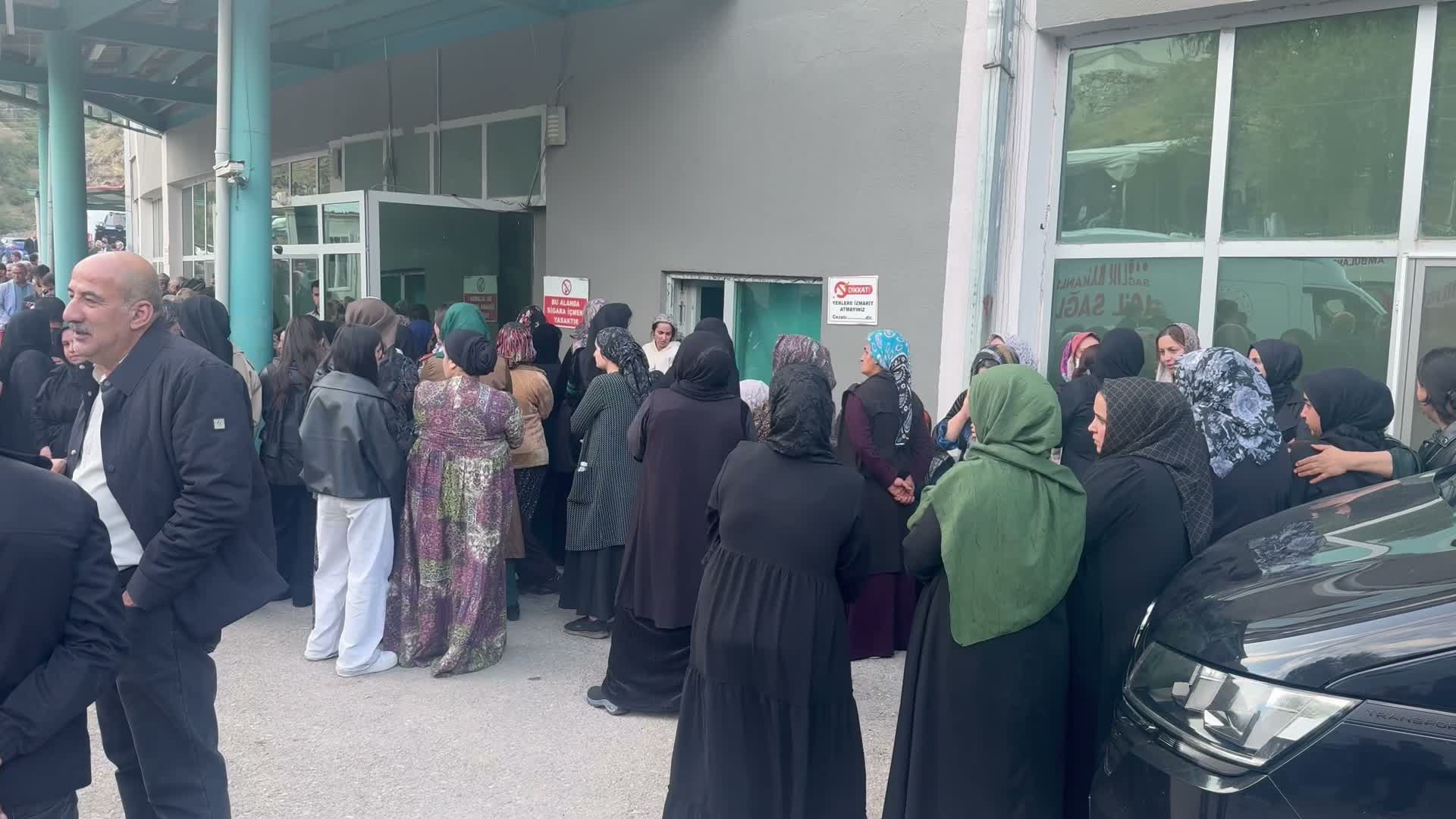 Şemdinli-Yüksekova karayolundaki trafik kazasında 2 yaşındaki bebek hayatını kaybetti