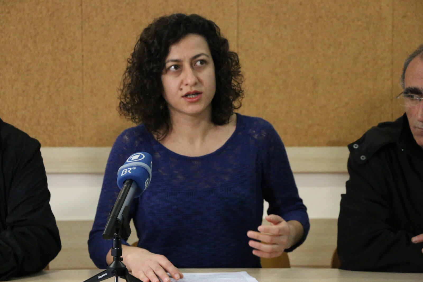 Gazeteci Derya Okatan’ın tutuklanması Meclis gündeminde: ‘Dijital materyallerdeki çelişkiler açıklığa kavuşturulsun’