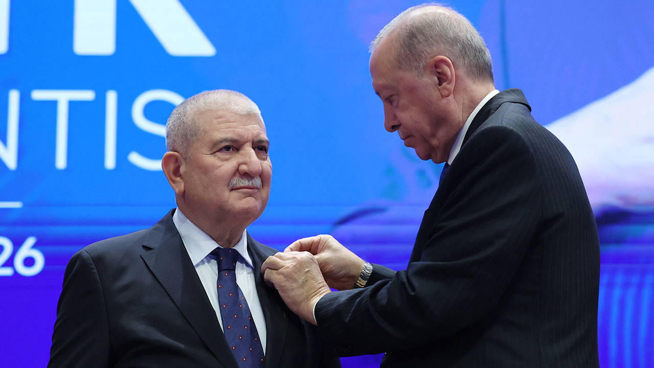 Yeni Yol’dan istifa etmişti: Bursa Milletvekili Torun, AK Parti’ye katıldı