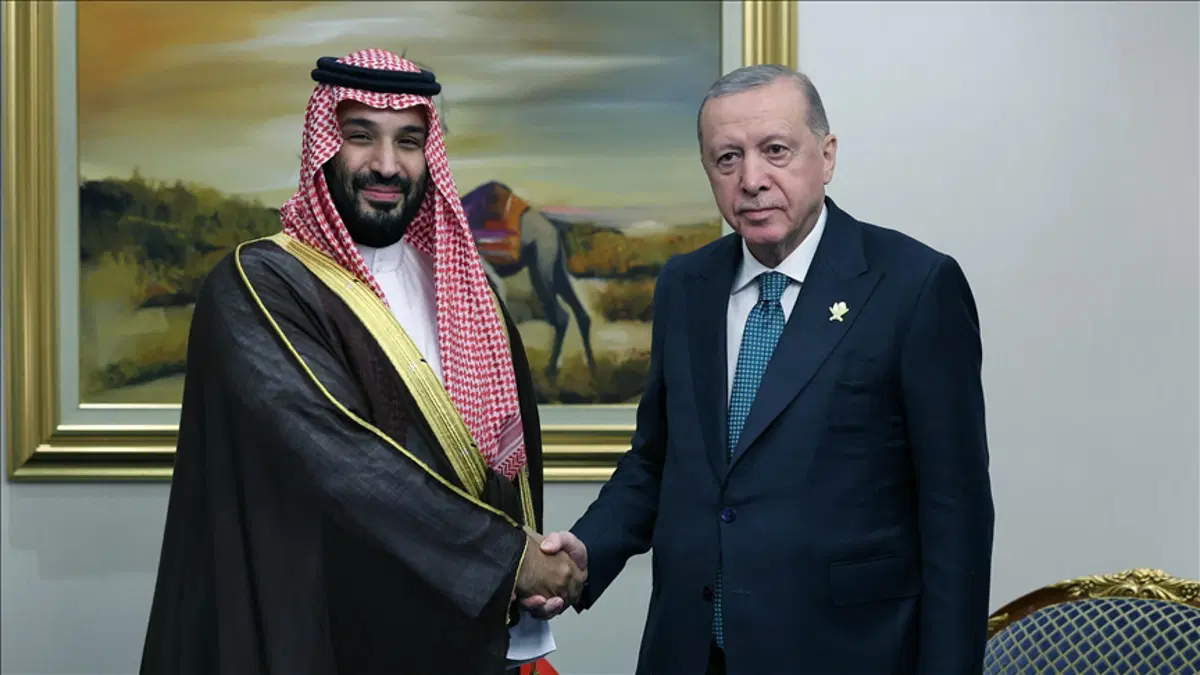 Cumhurbaşkanı Erdoğan, Prens Selman ile bölgedeki gelişmeleri görüştü