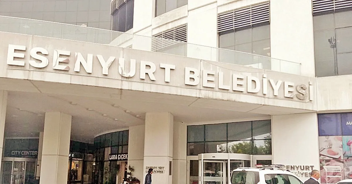 Esenyurt Belediyesi’ne operasyon: 17 gözaltı