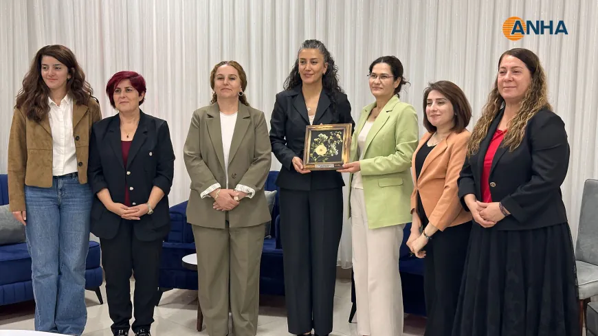 DEM Parti yerel yönetim heyetinin Rojava temasları sürüyor: İlham Ahmed ile görüştüler