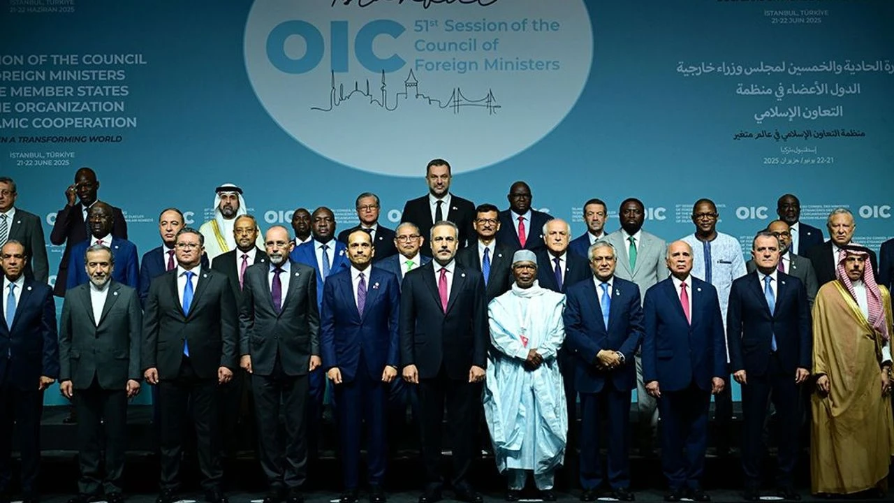 Bağdat’ta İİT toplantısı: Dönem başkanlığı Irak’a devredilecek