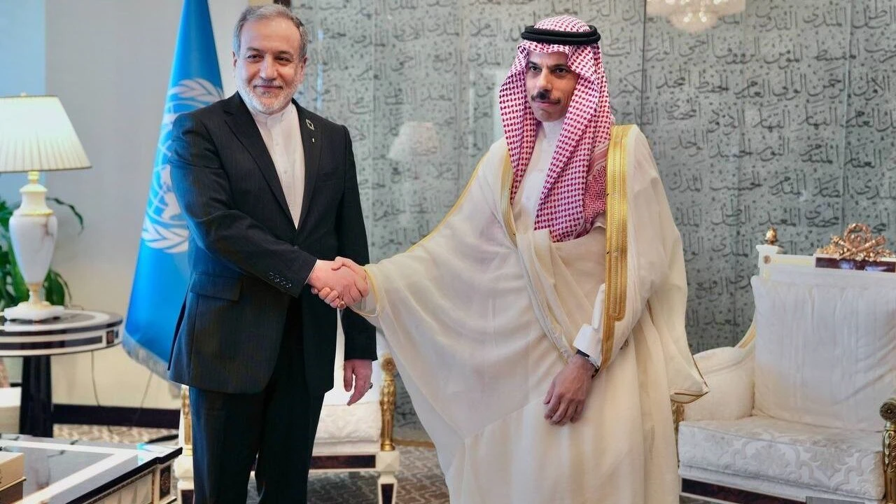 Suudi Arabistan ve İran ‘dan dışişleri düzeyinde görüşme