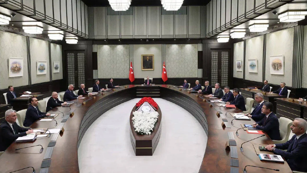 Kabine bugün toplanıyor: Gündem ‘fon krizi’