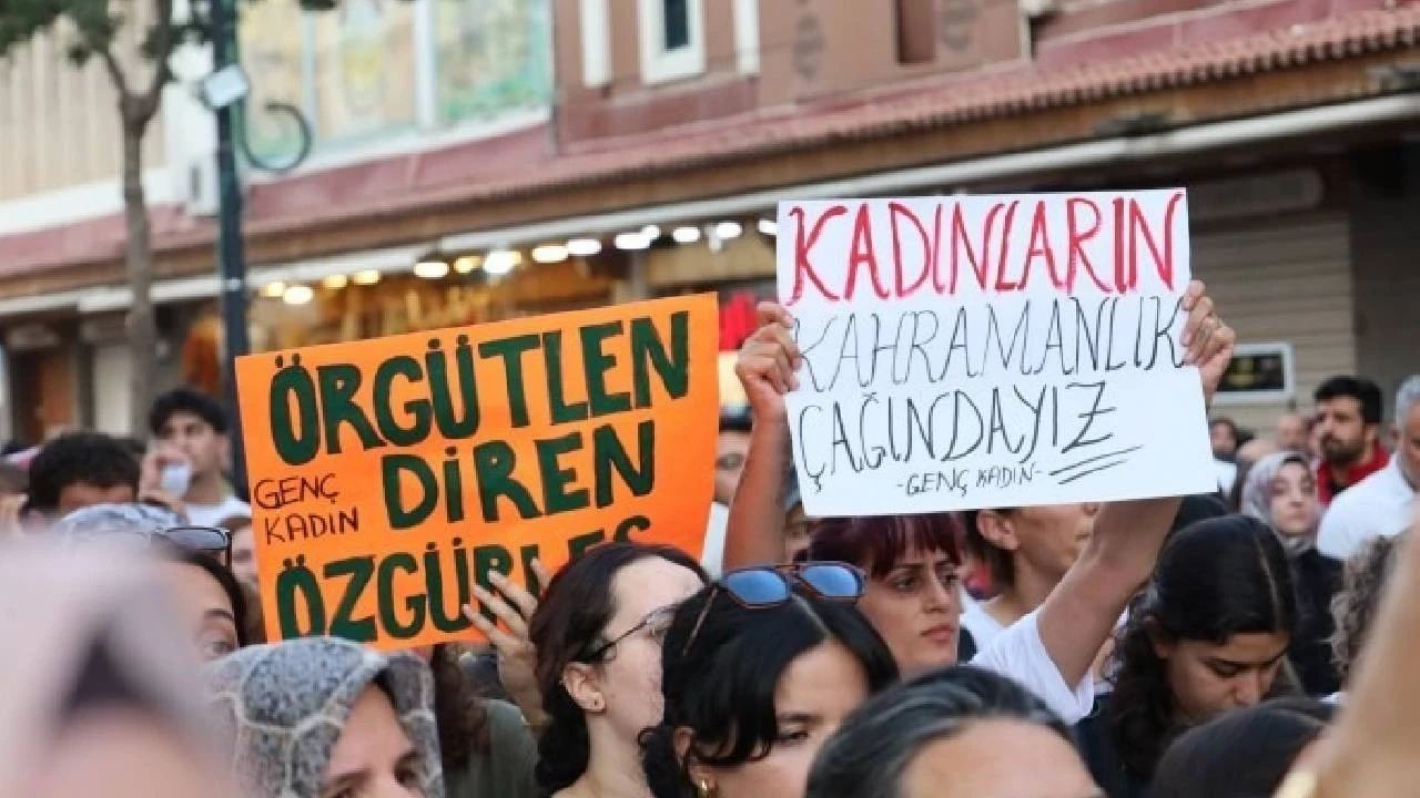 Kadın cinayetlerine karşı Diyarbakır’da ‘adalet ve hafıza’ nöbeti