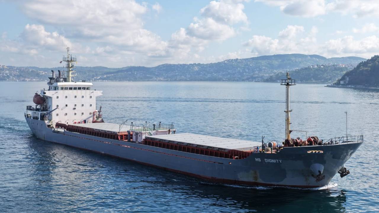 Karadeniz açıklarında İDA alarmı: Mürettebat tahliye edildi