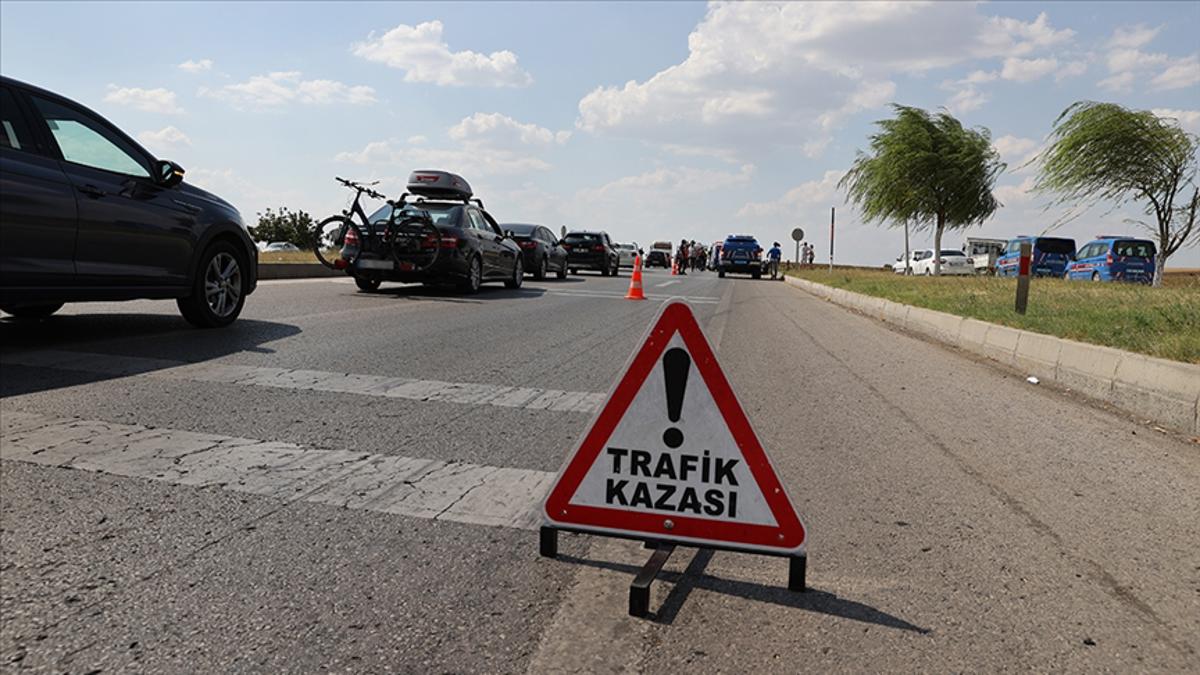 Kurgu kazalarla 17 sigorta şirketinden haksız tazminat iddiası: 77 gözaltı