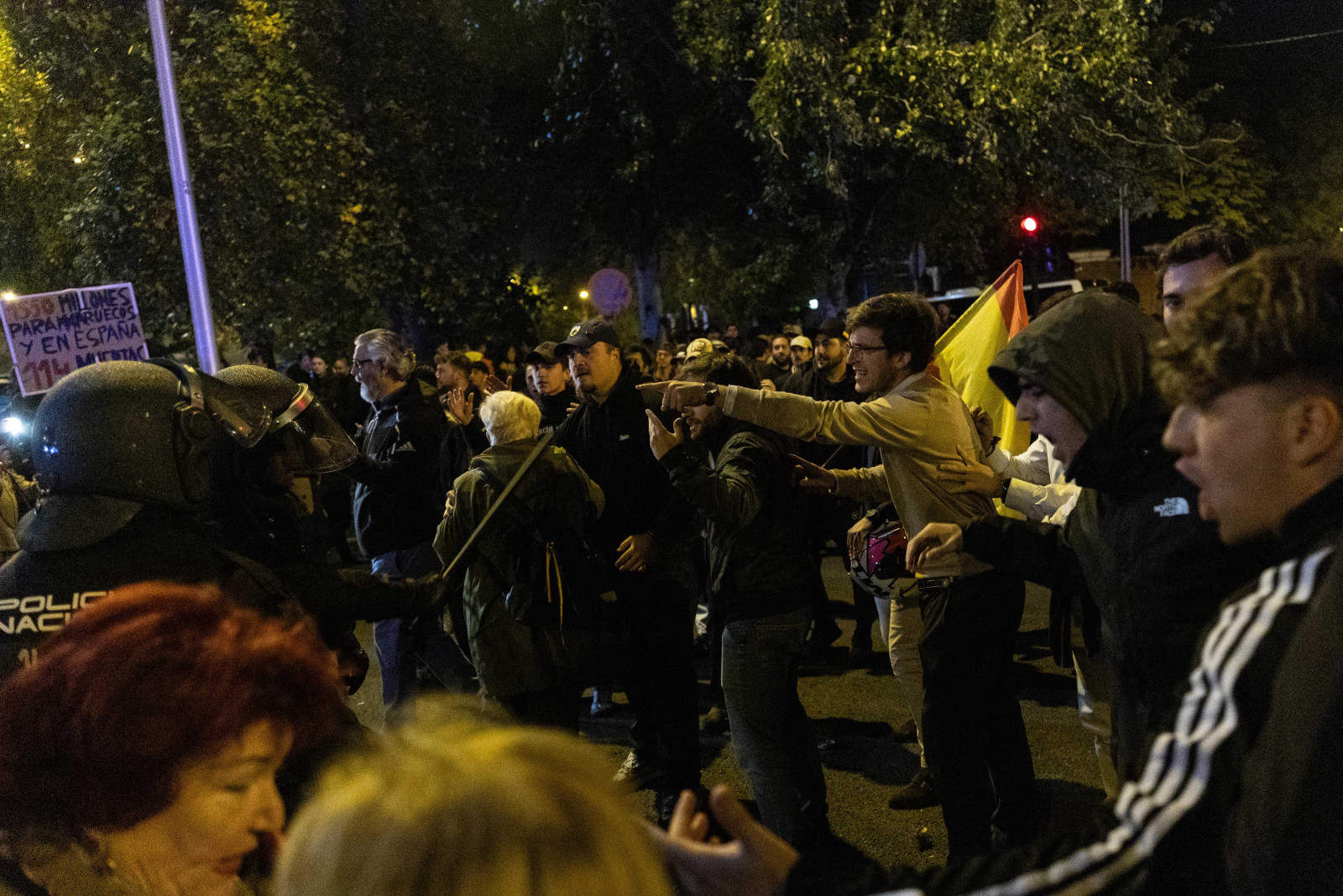 İspanya’daki tren kazasının ardından Madrid’de protesto